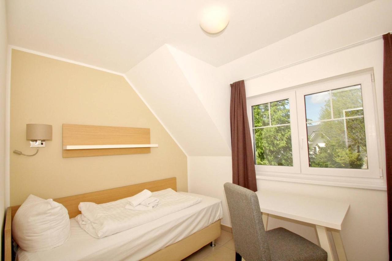Strandnahe Fewo Rex Rugia: Balkon & Ahoi Erlebnisbad Lobbe Exterior photo